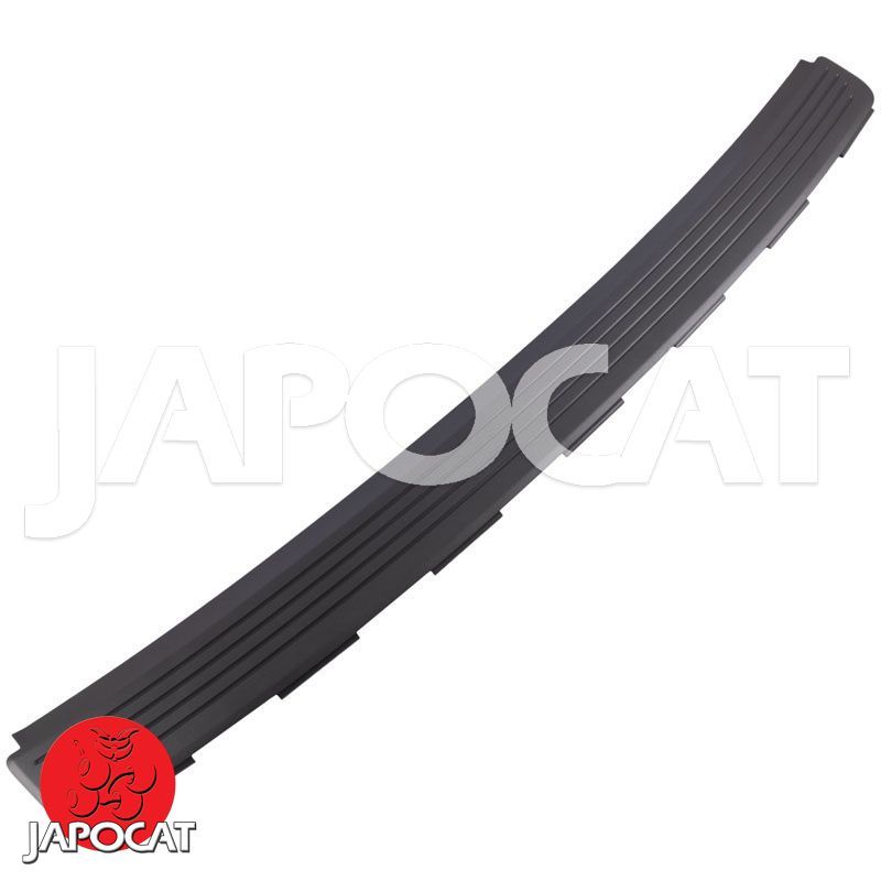 REAR BUMPER GUARNISH